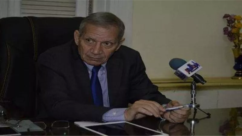 «مجاهد»: رجال الصناعة يخبروننا أن الطلاب لا يجيدون القراءة والكتابة