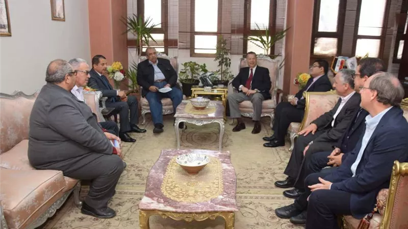 وزير الزراعة يصل بني سويف لتفقد عدد من المراكز البحثية