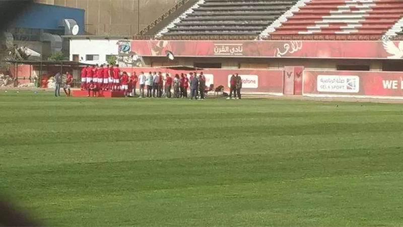 الأمطار تضرب مران الأهلي وتؤخر نزول اللاعبين