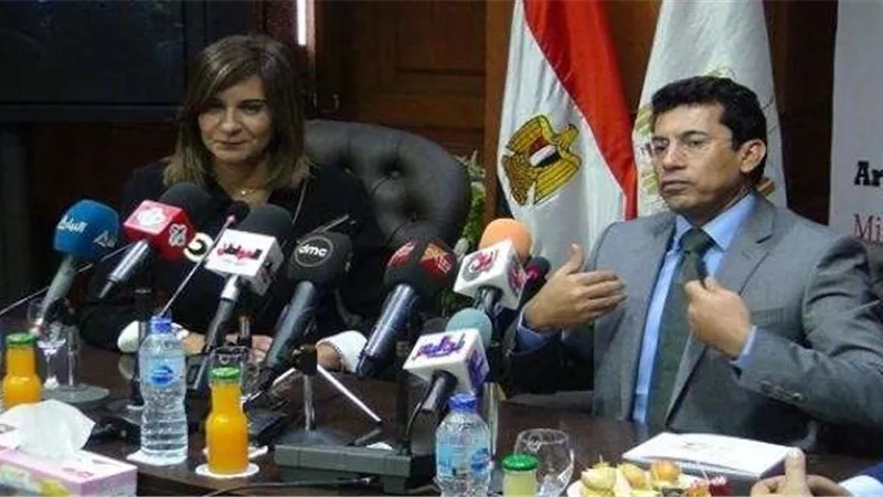 لقاء وزيري الشباب والهجرة بمجموعة من المصريين في استراليا