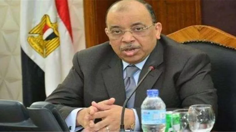 «وزير التنمية المحلية » : تقنين أوضاع التوك توك فى المحافظات