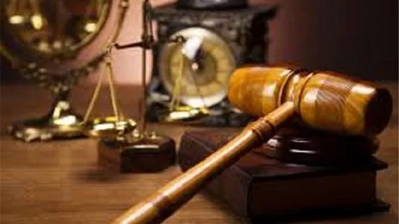 الحبس سنة مع الشغل لطالبة بتهمة الترويج لعملات مزورة