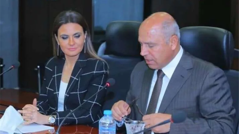 وزيرة السياحة تستعرض النماذج الناجحة للحكومات في التحول الرقمي
