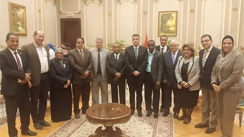 لجنة الشئون الأفريقية تلتقي سفير دولة تنزانيا