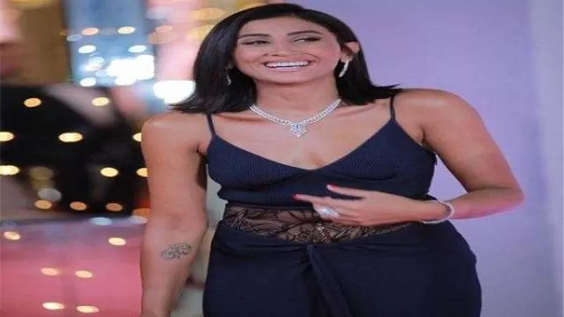 تعرف على.. سعر فستان دينا الشربيني فى مهرجان الجونة