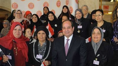 بدء حفل المرأة المصرية والأم المثالية بحضور السيسي