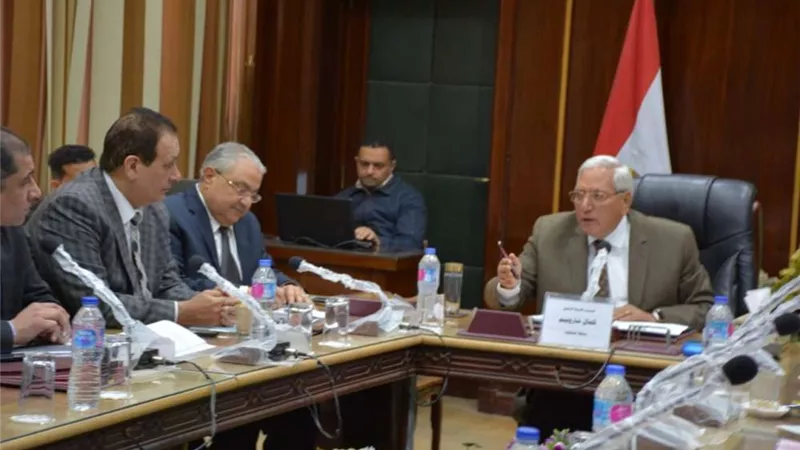 محافظ الدقهلية يطالب النواب بالتحرك لمعاونة الجهاز التنفيذي بالمحافظة