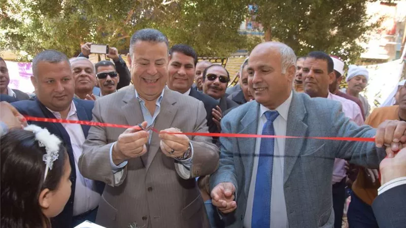 محافظ بني سويف يفتتح مشروعات خدمية في إهناسيا وببا بتكلفة 15 مليون جنيه
