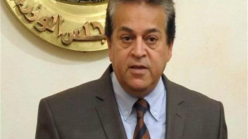 عبدالغفار يوقع نتيجة خطة البعثات العلمية للعام الأول والثاني للخطة الخمسية