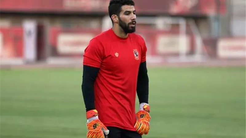 إكرامي يشارك في جزء من تدريبات الأهلي