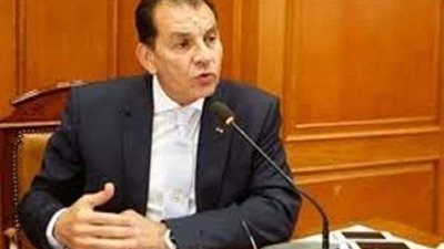 حاتم باشات يعلن عن 20 فرصة للشباب الراغبين في العمل على الصناعات الجلدية