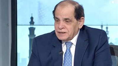 صلاح فوزي: التعديل الدستوري لا علاقة له بالرئيس