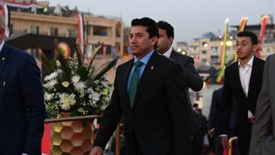 وزير الشباب والرياضة يصل لمقر مراسم قرعة أمم إفريقيا