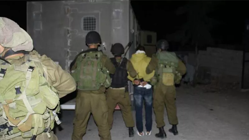 مستعربون يعتقلون شابًا فلسطينيًا من مخيم الدهيشة جنوب بيت لحم