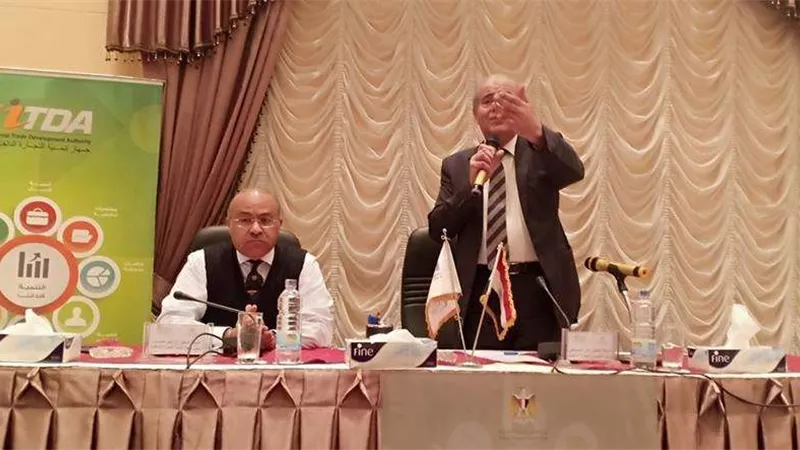 مساعد وزير التموين: هناك اتجاه لإنشاء مكاتب سجل تجاري بالبنوك