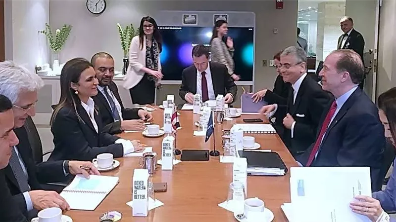 وزيرة الاستثمار تبحث مع ديفيد مالباس دعم مشروعات النقل والاتصالات
