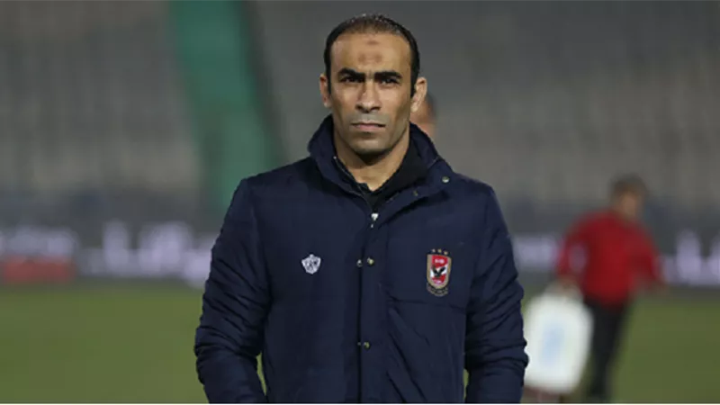 مشاداة كلامية بين سيد عبد الحفيظ وحكم لقاء صن داونز