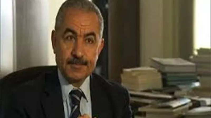 الحكومة الفلسطينية الجديدة تؤدي اليمين الدستورية أمام الرئيس أبو مازن