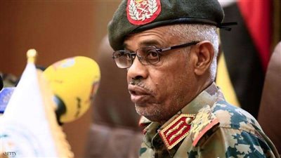 المجلس العسكرى بالسودان يعلن إحالة وزير الدفاع ومدير جهاز الأمن للتقاعد
