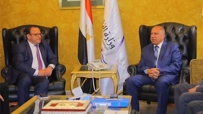 الوزير: اهتمام كبير بتعظيم منظومة النقل الجماعي ومشروعات مترو الأنفاق