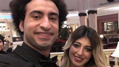 زوجة علي ربيع تفتح النار عليه بعد انفصالهما