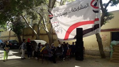 بالفيديو.. قاضي يساعد 