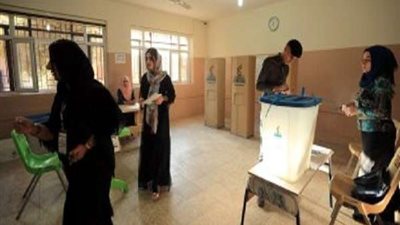 توافد المصرين على القنصلية المصرية في ملبورن للمشاركة بالتعديلات الدستورية