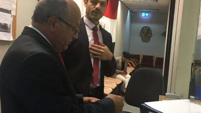 بالصور.. توافد المصريين بسفارة ملبورن باستراليا للمشاركة في استفتاء الدستور