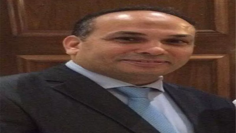 الجالية المصرية في إسبانيا: سفير مصر افتتح مقر اللجنة الانتخابية بمدريد