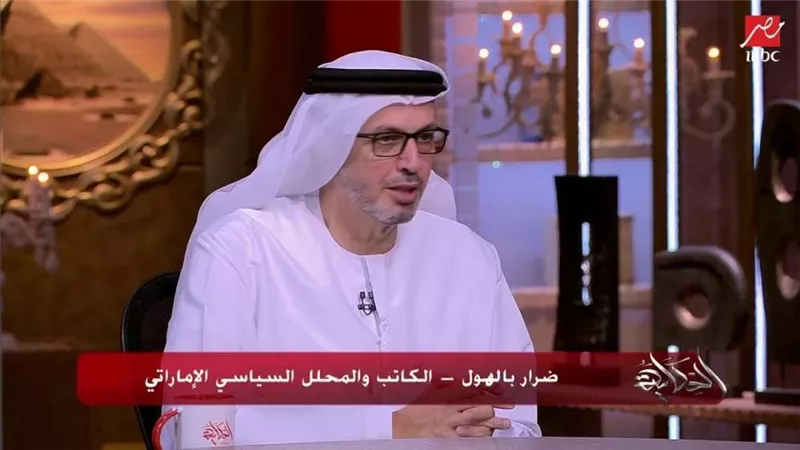 سياسي إماراتي يكشف حقيقة القبض على مواطنيين إماراتيين بتركيا