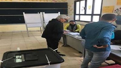 حلمي طولان يدلي بصوته في الاستفتاء على التعديلات الدستورية بمدينة نصر