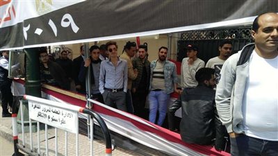 بالصور.. طوابير للناخبين أمام لجنة قصر الدوبارة بجاردن سيتي