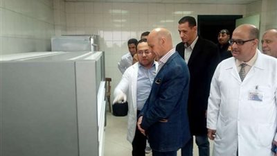 وكيل وزارة الصحة بالشرقية يتفقد مستشفى القنايات المركزي