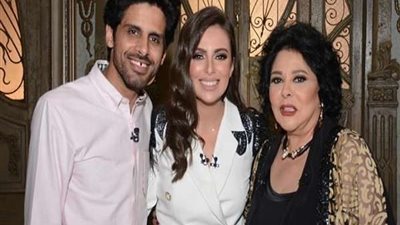 لفظ غير متوقع من زوجة حمدي الميرغني له على الهواء