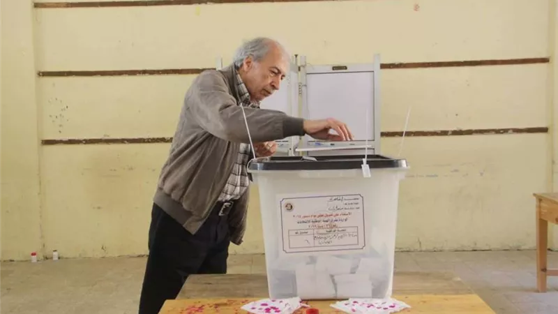بالصور.. توافد الناخبين على اللجان في اليوم الثاني من الاستفتاء بمدينة نصر
