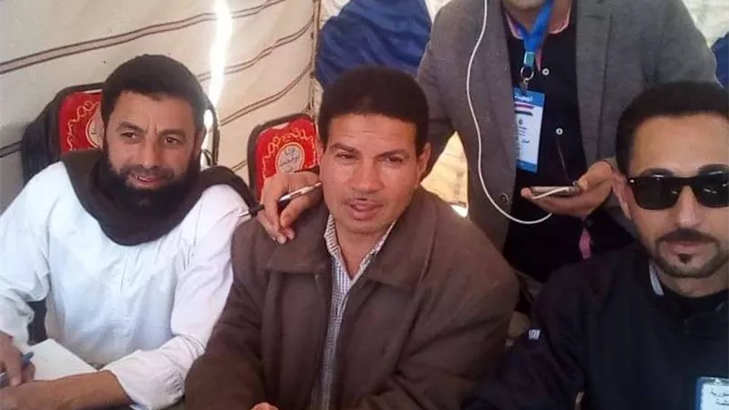 أهالي الفيوم يحتشدون أمام المقرات الانتخابية من أجل استفتاء تعديل الدستور
