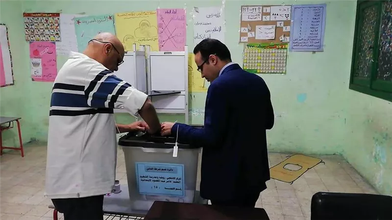 إغلاق اللجان بمدرسة عامر عبد المقصود في الدقي