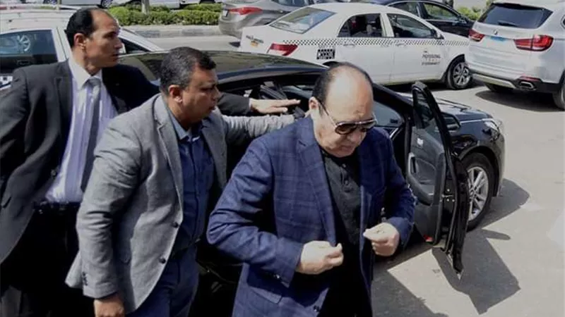 بالصور.. وزير الداخلية الأسبق يدلي بصوته في الاستفتاء على تعديل الدستور