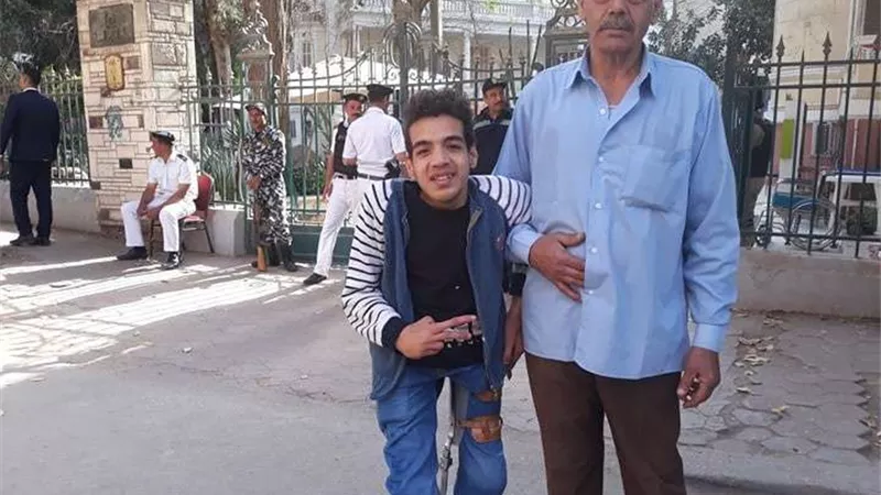 من أجل مصر.. ذوى الاحتياجات الخاصة يشاركون بالاستفتاء لليوم الثالث