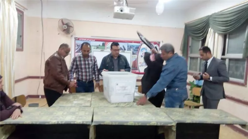 إغلاق لجان التصويت على التعديلات الدستورية وبدء الفرز بالدقهلية