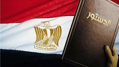 ميدان الأوبرا يشهد احتفالات المواطنين بنجاح الاستفتاء