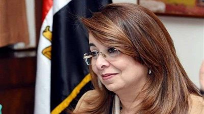 سميح ساويرس وغادة والي  في ختام نصف نهائي بطوله البولو بيتش