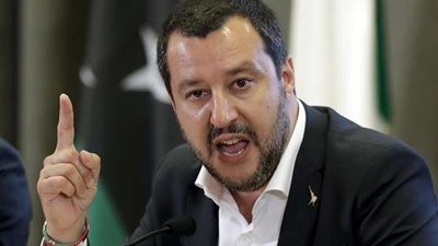 وزير الداخلية الإيطالي يعلن موافقة بلاده على استقبال 147 طالب لجوء من ليبيا