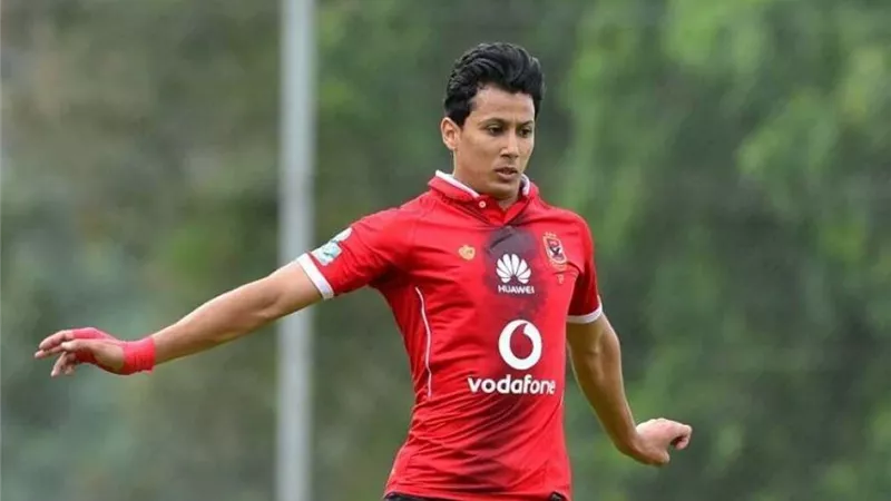 عمرو جمال يواصل برنامج العلاج الطبيعي