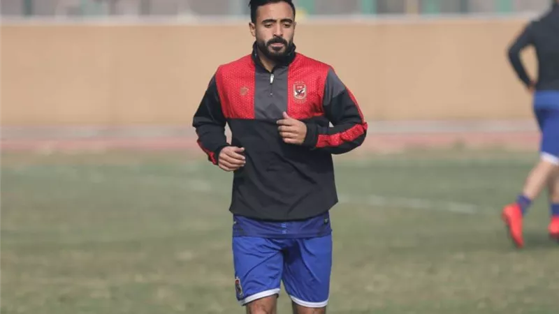 محمود وحيد يخضع لجلسة علاج طبيعي في جيم الأهلي