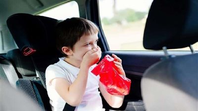 دراسة تكشف سبب شعور الأشخاص بالغثيان أثناء ركوب السيارات