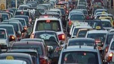 نشرة مرور بلدنا| كثافات مرورية متوسطة بمحاور القاهرة والجيزة