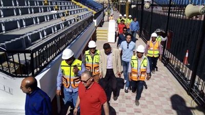 بالصور.. هاني أبوريدة يتفقد استاد الإسكندرية