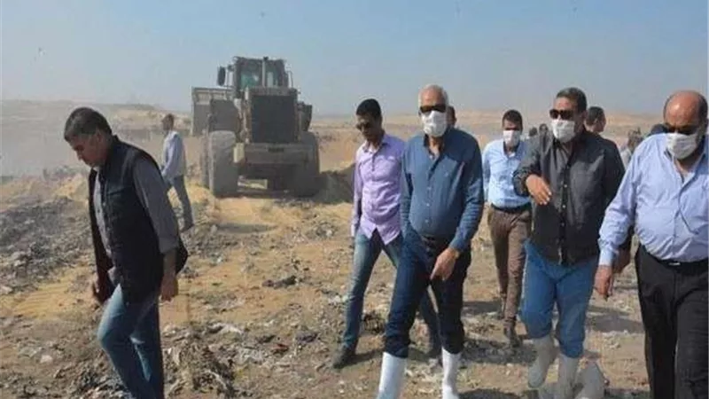 محافظ الجيزة يتابع عمليات إخماد حريق مقلب قمامة بالكوزلوك والكمامة