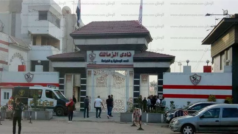 رئيس الزمالك: واقعة اعتداء لاعبي الزمالك على أحد الصحفيين لن تمر بالساهل